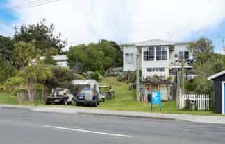 643 Waitarere Beach Road, WAITARERE BEACH