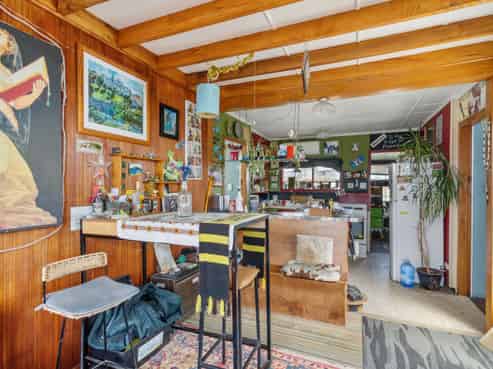 643 Waitarere Beach Road, WAITARERE BEACH