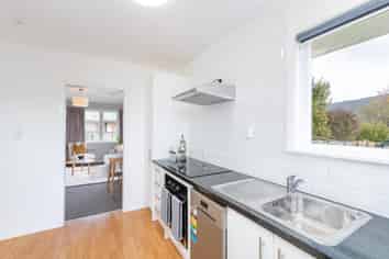 4/28 Dunns Street, Silverstream