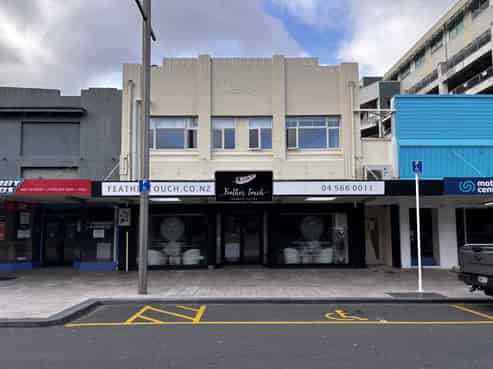 Ground floor office, retail or consultation