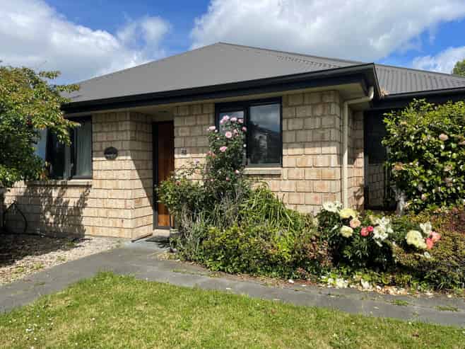 65 Cleveland Street, Edgeware