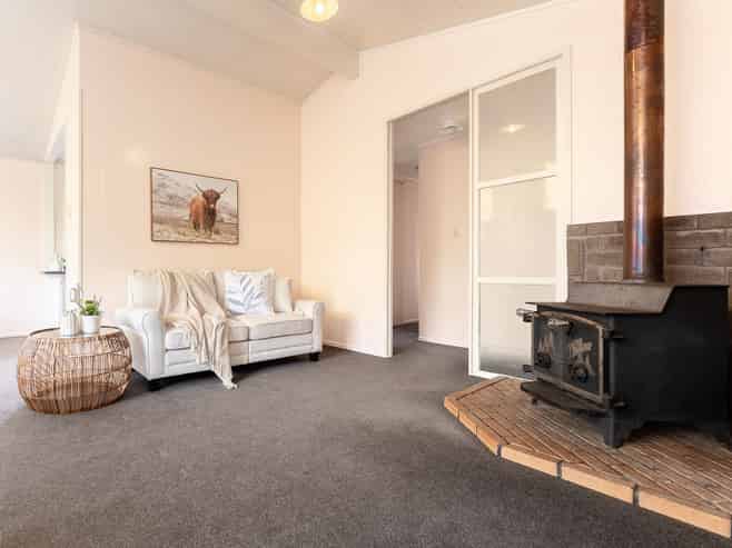 13 Hicks Crescent, Waikanae Beach