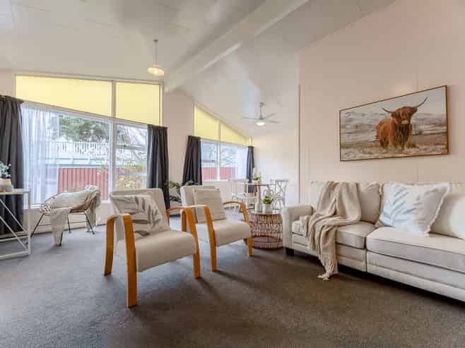 13 Hicks Crescent, Waikanae Beach