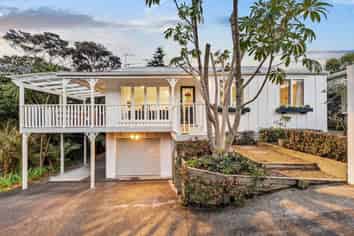 43b Aeroview Drive, Beach Haven