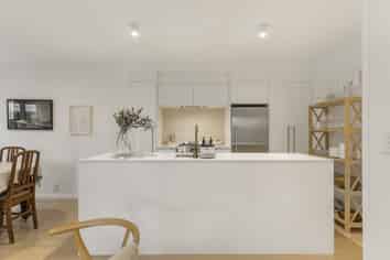 43b Aeroview Drive, Beach Haven