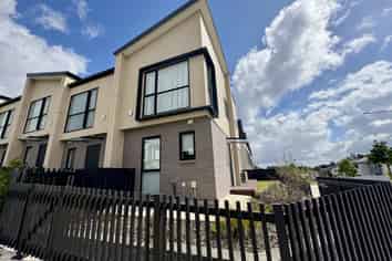 1 Rana Road, Flat Bush