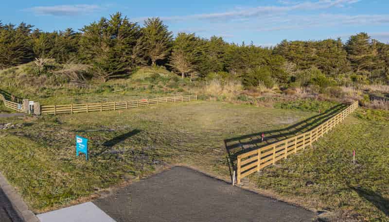 184 Park Avenue, WAITARERE BEACH