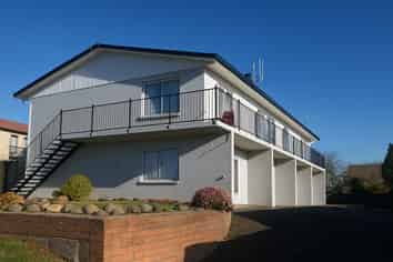 8/8 Edgecumbe Street, Whitiora