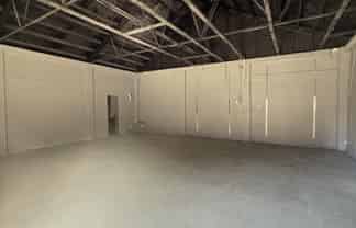 Affordable Warehouse Space in Penrose!