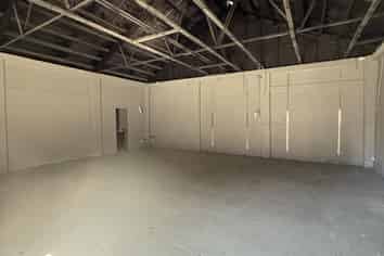 Affordable Warehouse Space in Penrose!