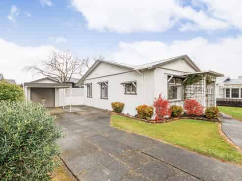 19 Brightwater Terrace, Terrace End