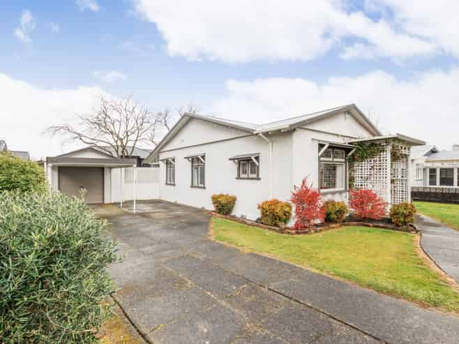 19 Brightwater Terrace, Terrace End