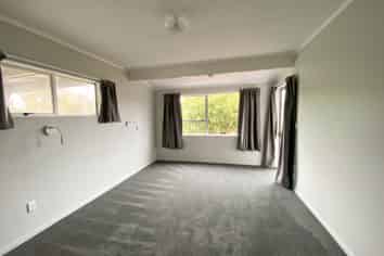 108 Commercial Street, Takaka