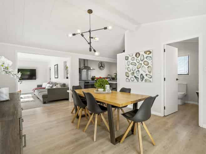 22 Maori Hut Road, Red Beach