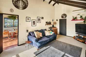 9 Kenef Road, Paremata