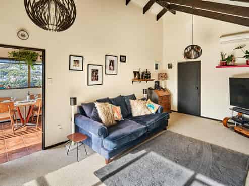 9 Kenef Road, Paremata