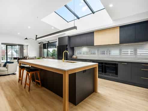 2/908 River Road, Queenwood