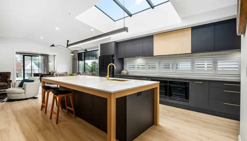 2/908 River Road, Queenwood