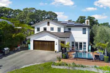 16 Palm Cove, Arkles Bay