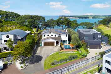 16 Palm Cove, Arkles Bay
