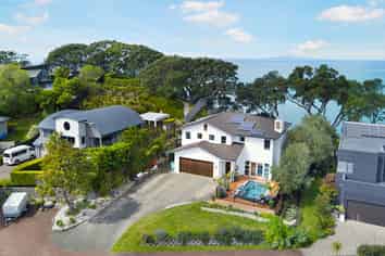 16 Palm Cove, Arkles Bay