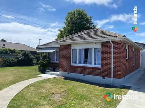 6 Horseshoe Lake Road, Shirley