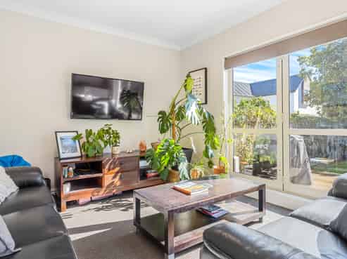 39 Walpole Street, Waltham