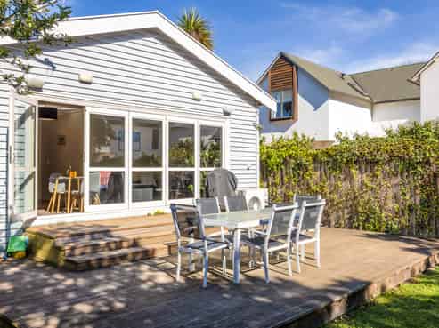 39 Walpole Street, Waltham