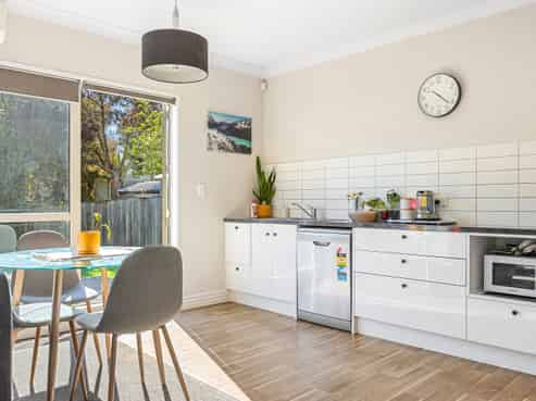 39 Walpole Street, Waltham