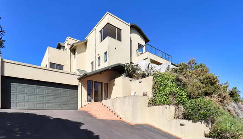 122 Viewmont Drive, Harbour View