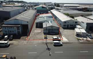 Versatile Warehouse/Yard & Food-Grade -Occupy both