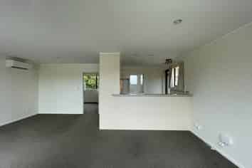 7/16 John Bracken Way, Beach Haven
