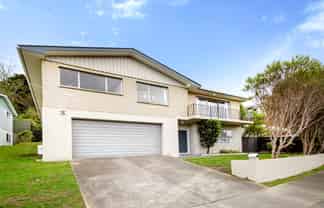 11 Camellia Terrace, Maungaraki