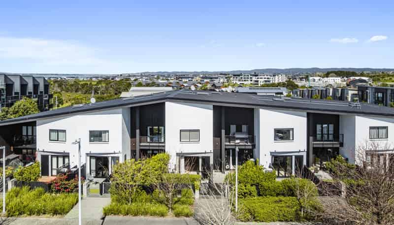 39 Rangihina Road, Hobsonville