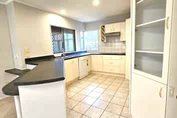1 lyttelton ave, Forrest Hill