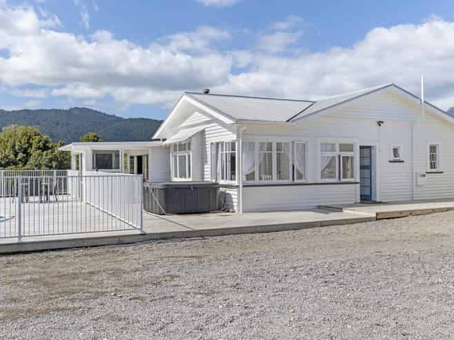 213 Upper Timaru Road, Pitone