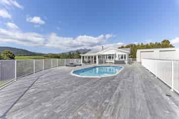 213 Upper Timaru Road, Pitone