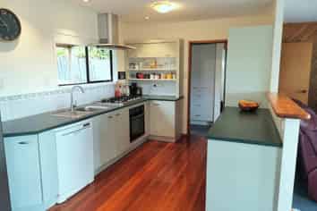 10 Granfield Place, Kamo