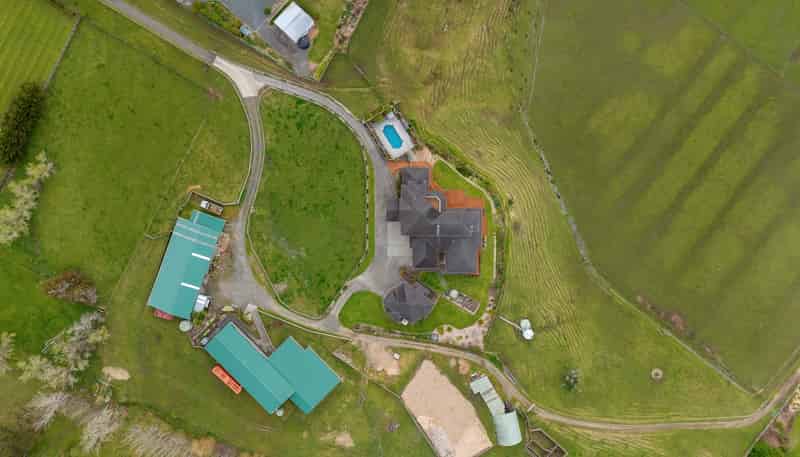48 Porterfield Road, Whitford