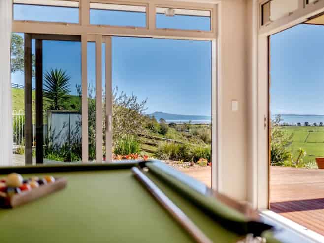 48 Porterfield Road, Whitford