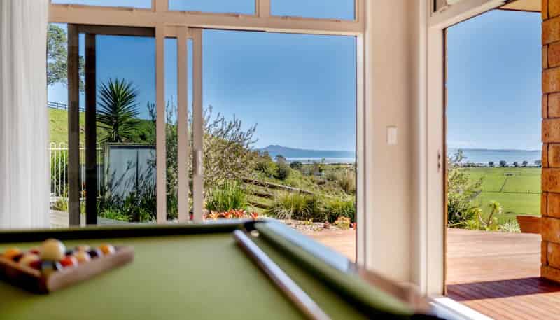 48 Porterfield Road, Whitford