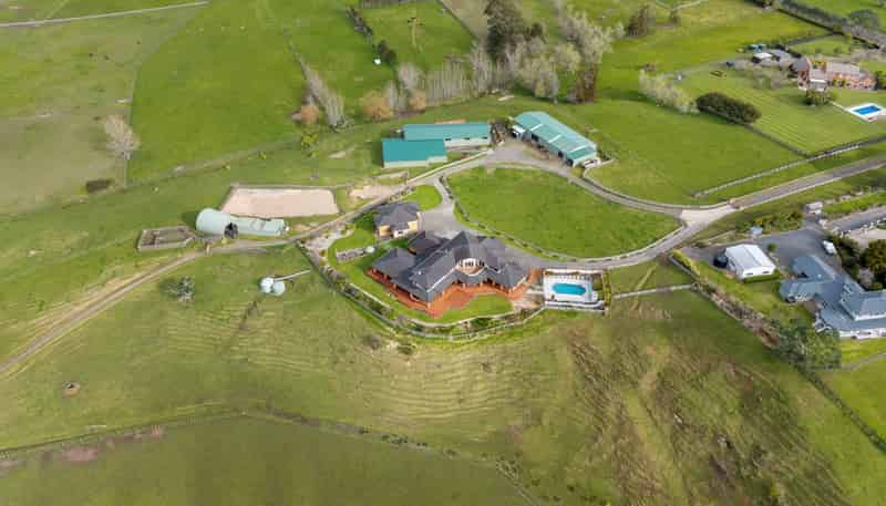 48 Porterfield Road, Whitford