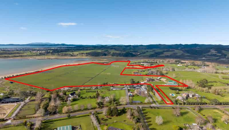 48 Porterfield Road, Whitford