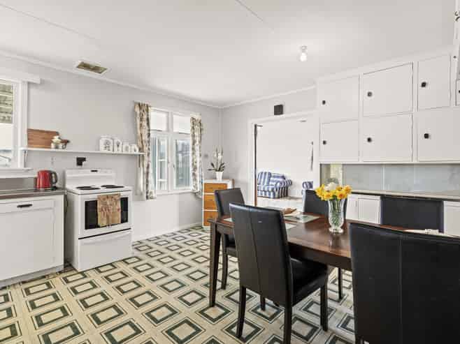 15 Potaka Street, Marton