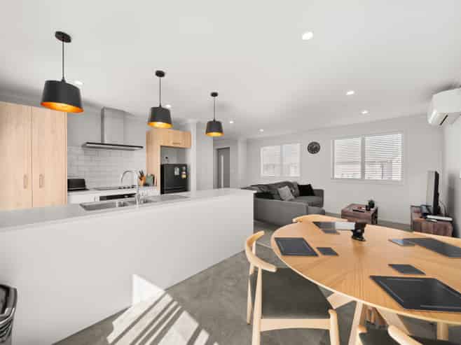 12 Tarata Grove, Lansdowne