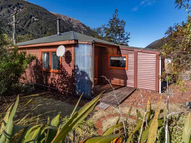 13 Sunshine Terrace, Arthur's Pass