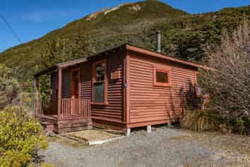 13 Sunshine Terrace, Arthur's Pass