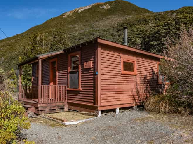 13 Sunshine Terrace, Arthur's Pass
