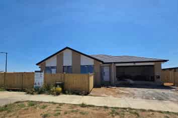 10 BOOKER DRIVE, Tuakau