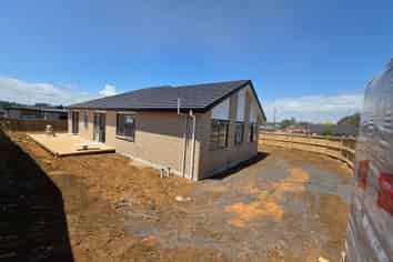 10 BOOKER DRIVE, Tuakau